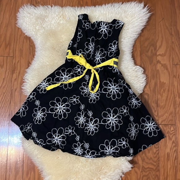 Two Size 6 Girls Dresses/ Two Size 6 Girls Dresses - Picture 3 of 5